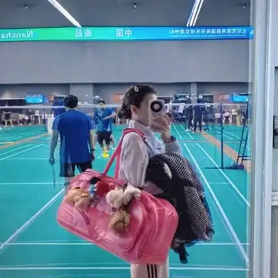 钟龙思